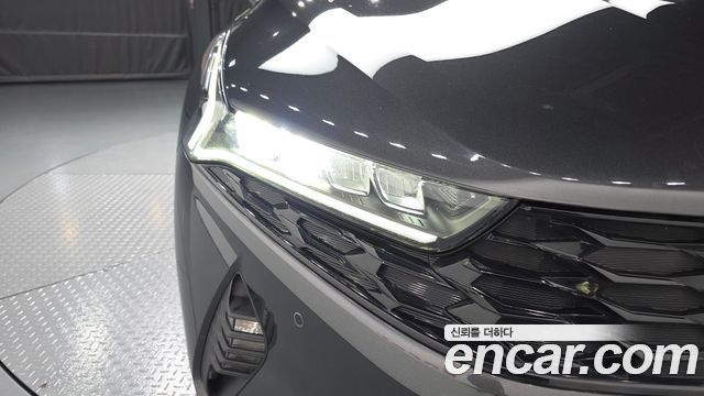 Kia K5 2022 — photo 8