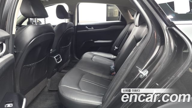 Kia K5 2022 — photo 16