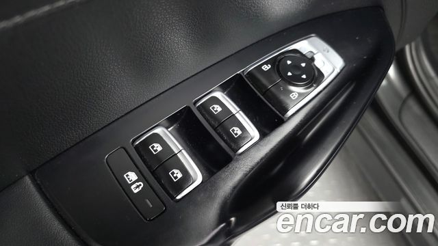 Kia K5 2022 — photo 28