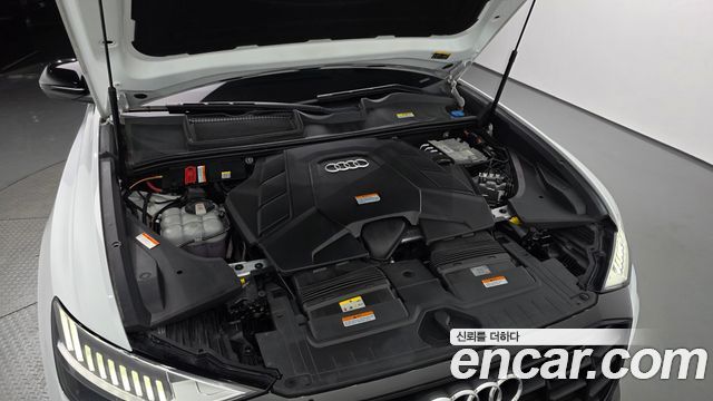 Audi Q8 2022 — photo 6