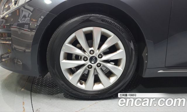 Kia K5 2017 — photo 5