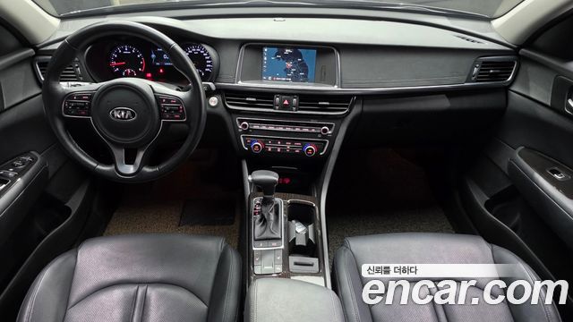 Kia K5 2017 — photo 10