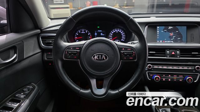 Kia K5 2017 — photo 21
