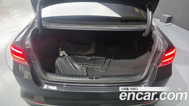 Kia K5 2017 — photo 23