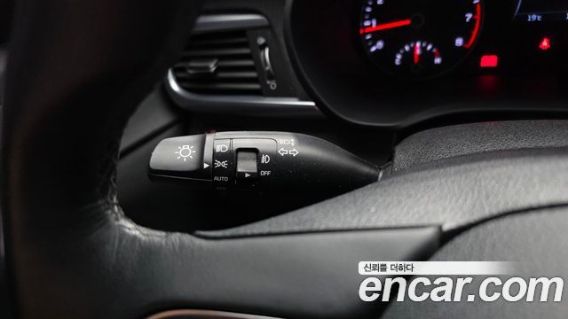 Kia K5 2017 — photo 28