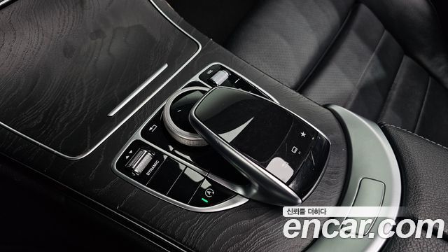 Mercedes-Benz C-Class 2016 — photo 16