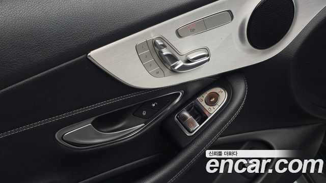 Mercedes-Benz C-Class 2016 — photo 17
