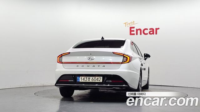 Hyundai Sonata 2022 — photo 4
