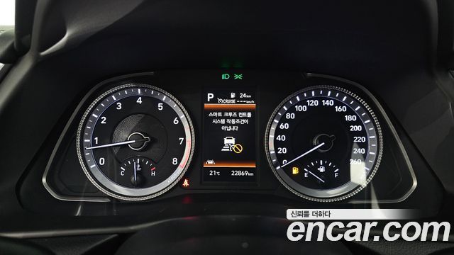 Hyundai Sonata 2022 — photo 11