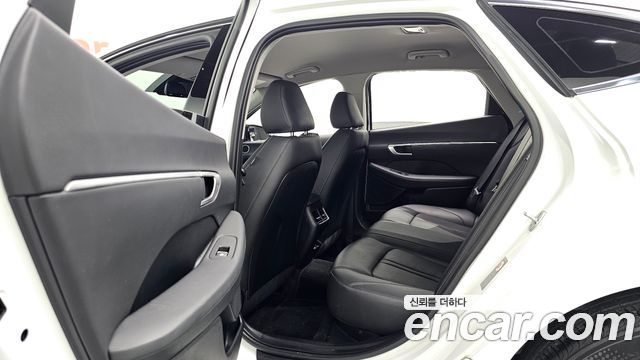 Hyundai Sonata 2022 — photo 18