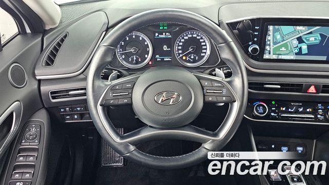 Hyundai Sonata 2022 — photo 21