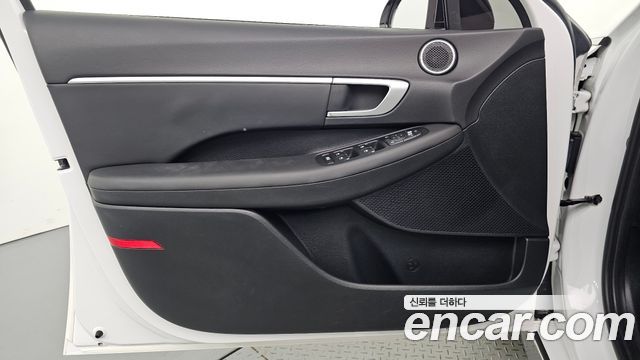 Hyundai Sonata 2022 — photo 14