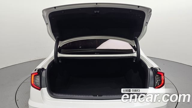 Hyundai Sonata 2022 — photo 33