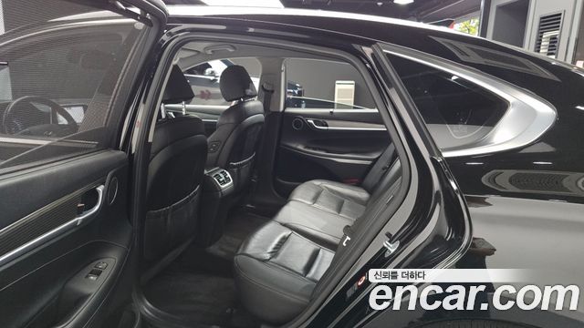 Hyundai Grandeur 2018 — photo 11