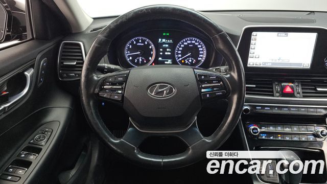 Hyundai Grandeur 2018 — photo 13