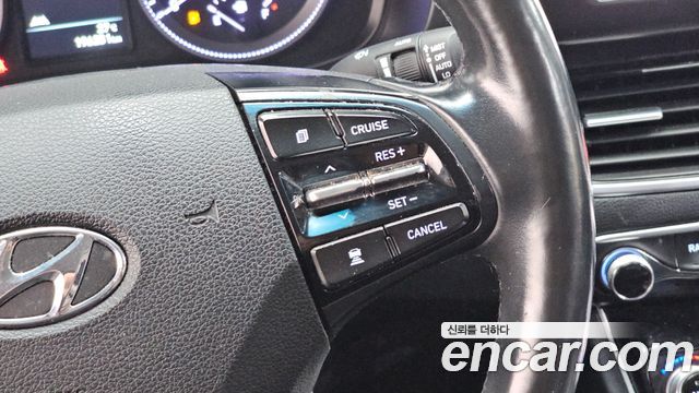 Hyundai Grandeur 2018 — photo 16