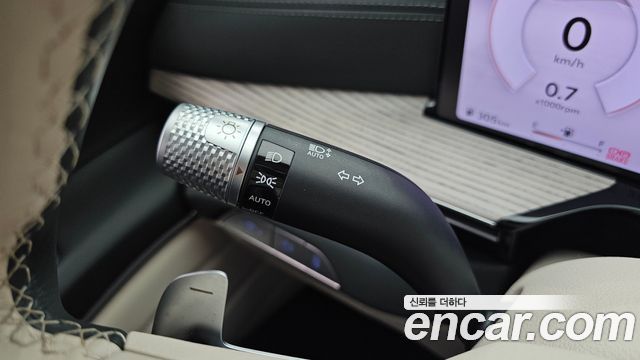Genesis GV80 2025 — photo 32