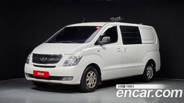 Hyundai Starex 2015 — photo 1