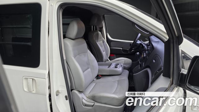 Hyundai Starex 2015 — photo 12