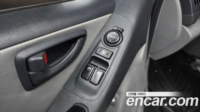 Hyundai Starex 2015 — photo 14