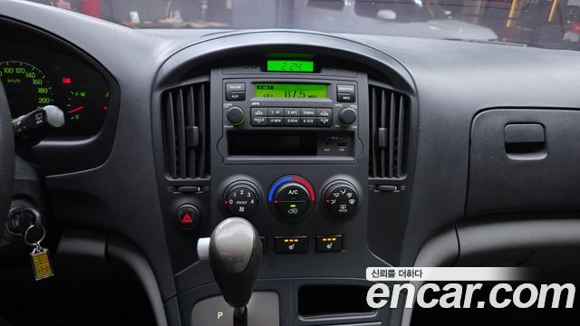Hyundai Starex 2015 — photo 15