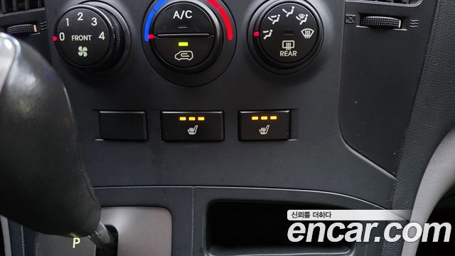 Hyundai Starex 2015 — photo 18