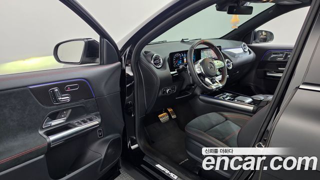 Mercedes-Benz GLA-Class 2022 — photo 13