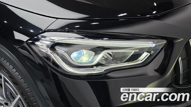 Mercedes-Benz GLA-Class 2022 — photo 8