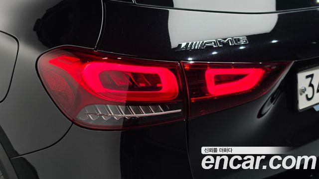 Mercedes-Benz GLA-Class 2022 — photo 9