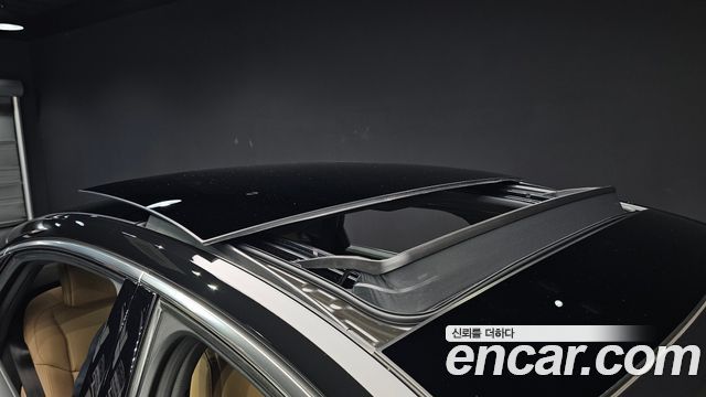 Audi A8 2021 — photo 20