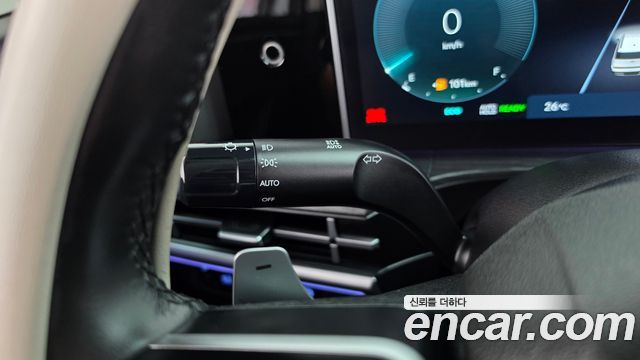 Hyundai Santafe 2024 — photo 28