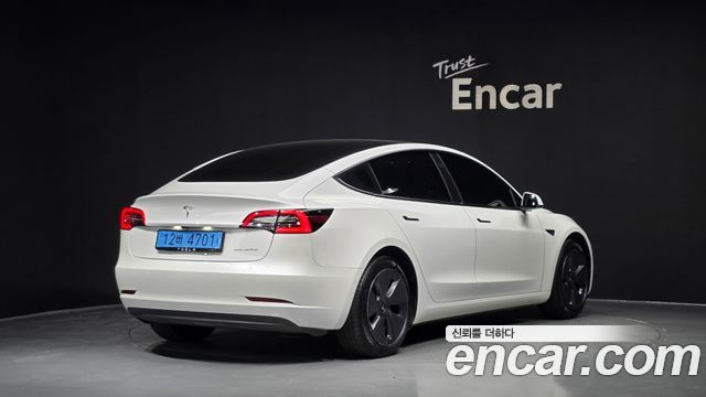Tesla Model 3 2022 — photo 2