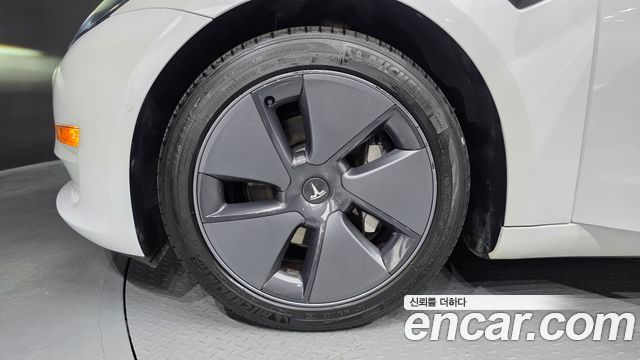 Tesla Model 3 2022 — photo 5