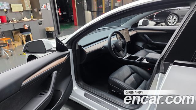 Tesla Model 3 2022 — photo 10