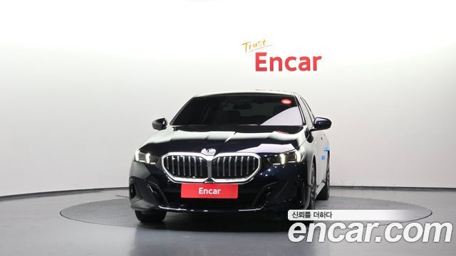 BMW 5-Series 2024 — photo 3