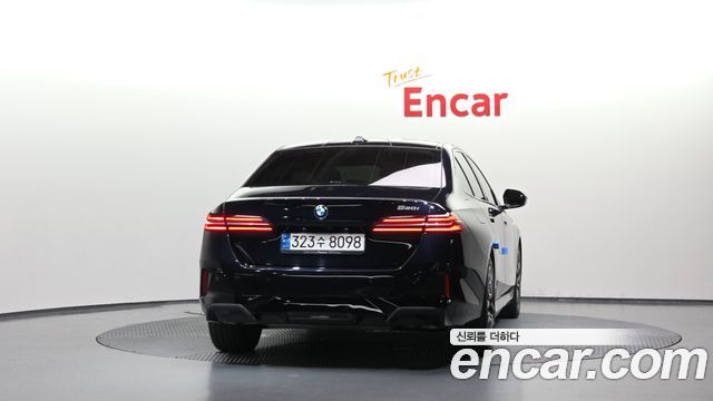 BMW 5-Series 2024 — photo 4