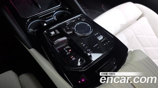 BMW 5-Series 2024 — photo 12