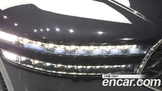 Genesis G90 2022 — photo 8