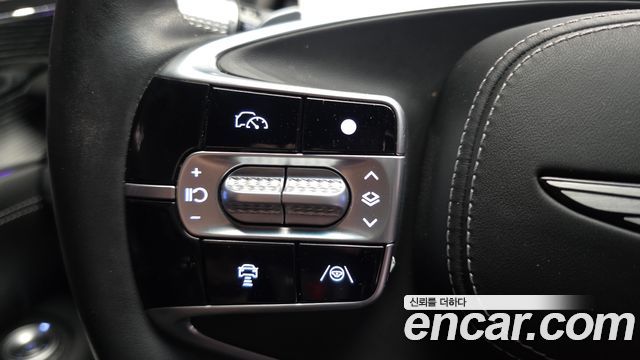 Genesis G90 2022 — photo 37