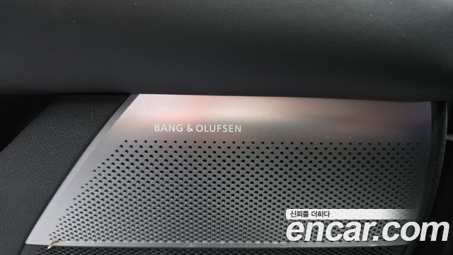 Genesis G90 2022 — photo 41
