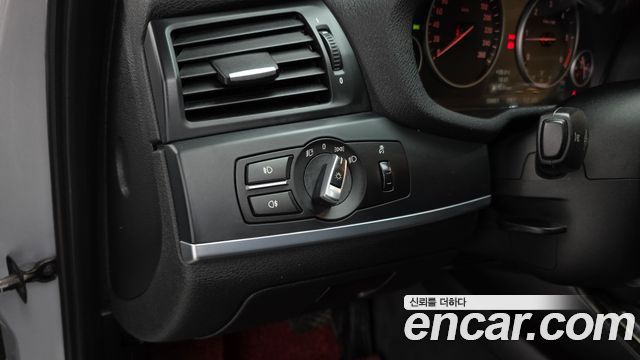 BMW X3 2012 — photo 16