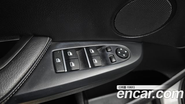 BMW X3 2012 — photo 17