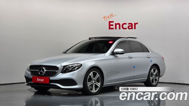 Mercedes-Benz E-Class 2017 — photo 1