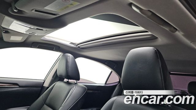 Lexus ES 2016 — photo 18