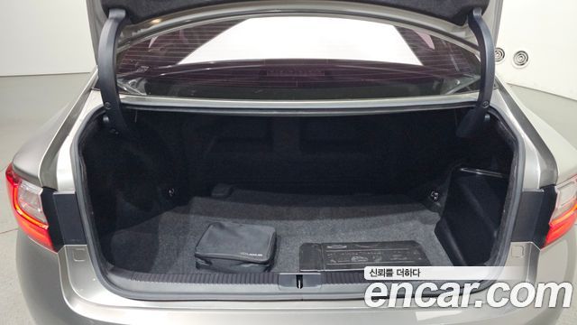Lexus ES 2016 — photo 20