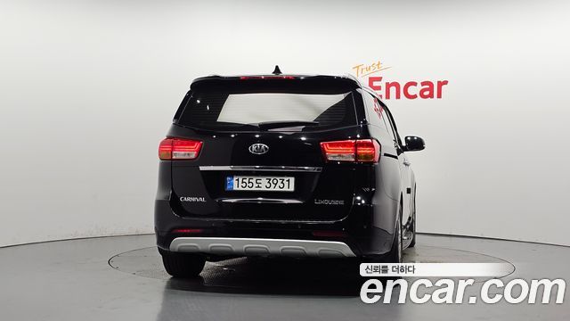 Kia Canival 2017 — photo 4