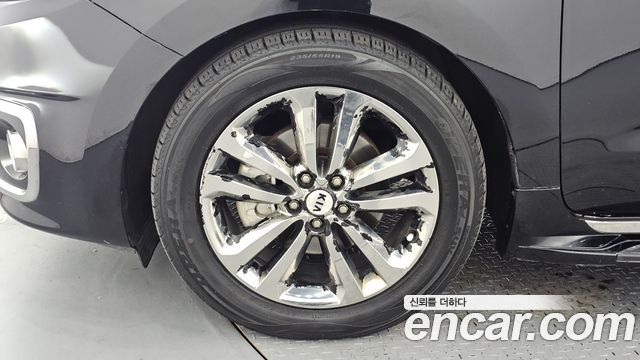 Kia Canival 2017 — photo 5