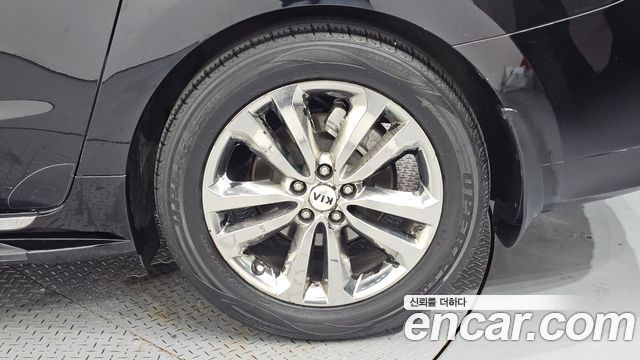 Kia Canival 2017 — photo 7