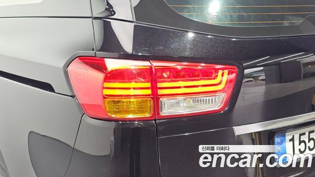 Kia Canival 2017 — photo 9
