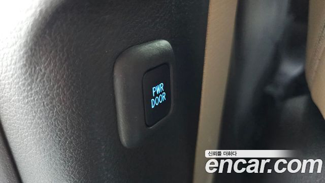 Toyota Sienna 2023 — photo 21